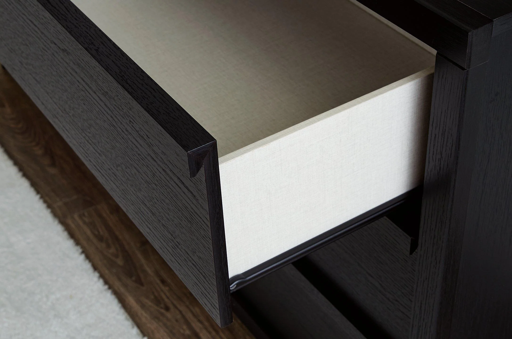 Danziar Wide Chest of Drawers - Image 7