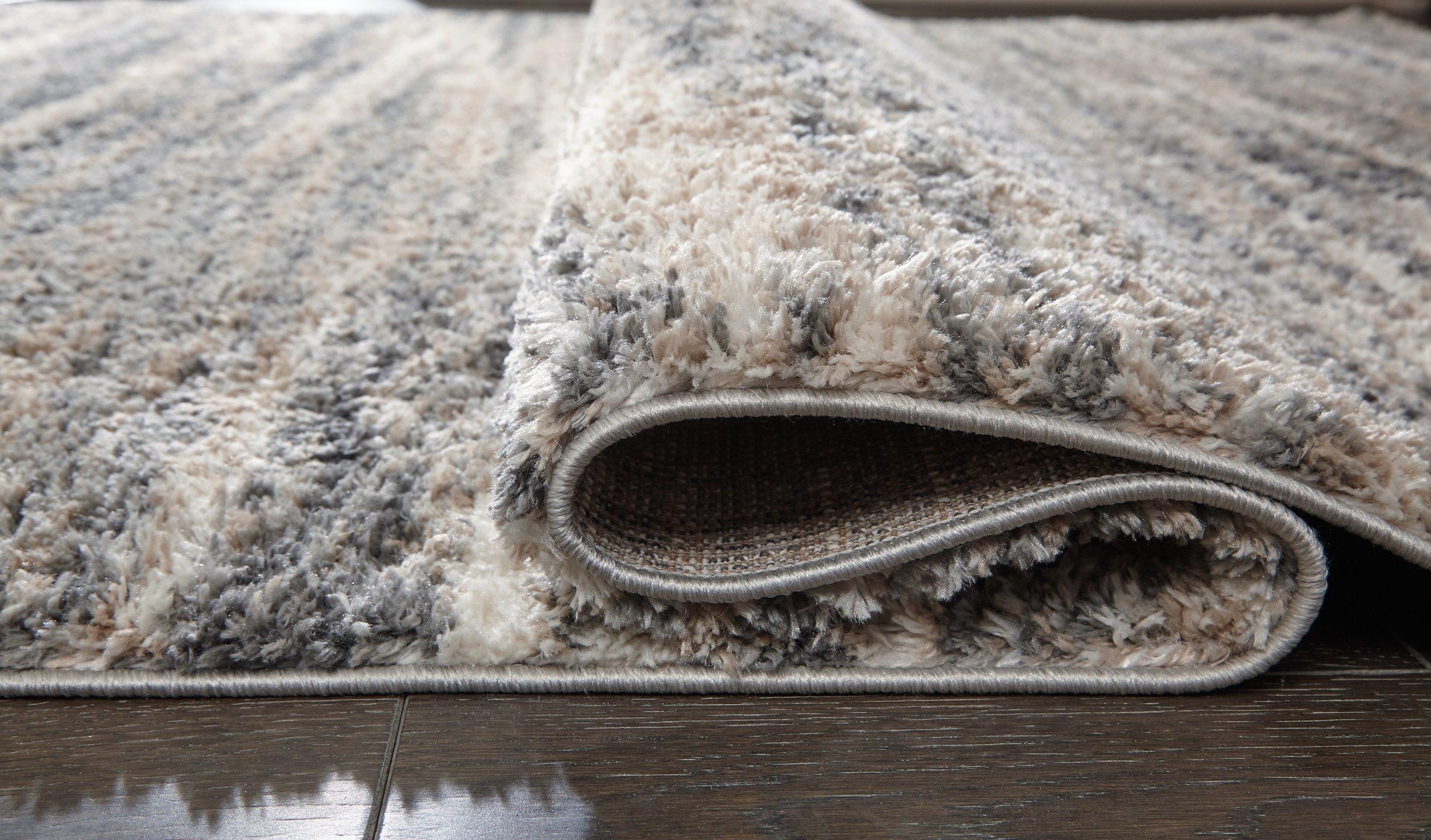 Gizela 5'3" x 7'3" Rug - Image 6