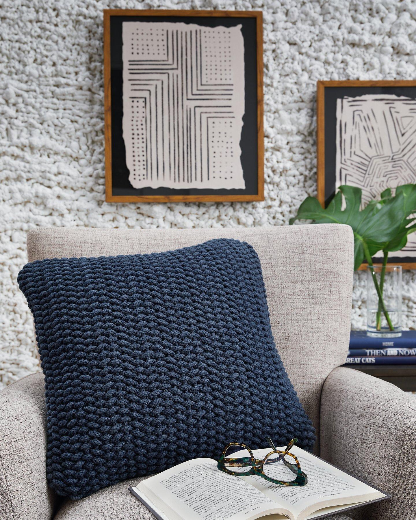 Renemore Pillow - Image 7